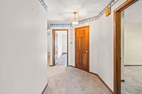 204 W Pinehurst St, Sidney, OH 45365 photo 3