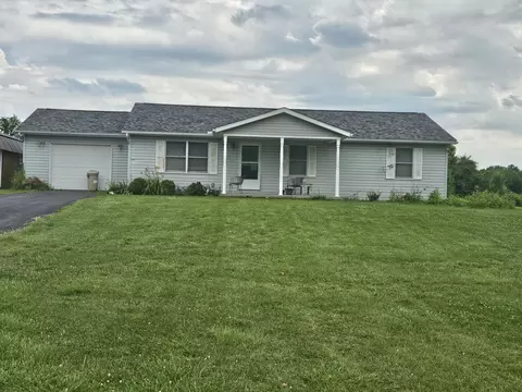 8232 Oh 124, Hillsboro, OH 45133