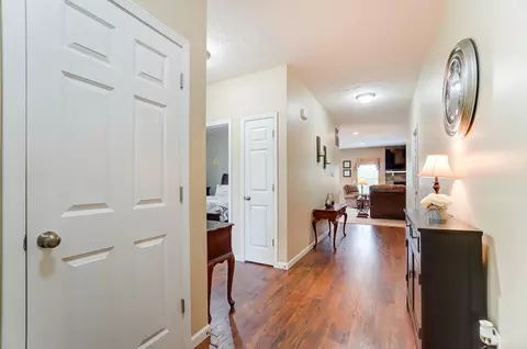3236 River Downs Ct, Dayton, OH 45424 photo 4