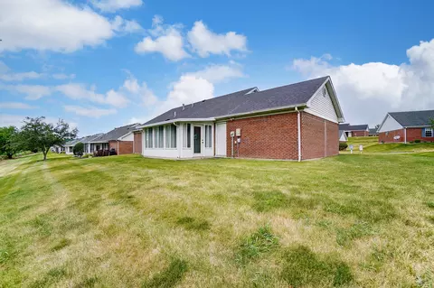 Exterior - 1267 Pheasant Run, Springfield, OH 45503 photo 6 of 8