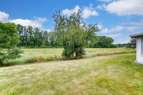 Exterior - 1267 Pheasant Run, Springfield, OH 45503 photo 7 of 8