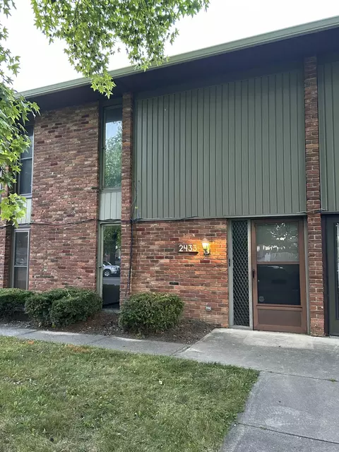 2433 Red Coach Dr, Springfield, OH 45503