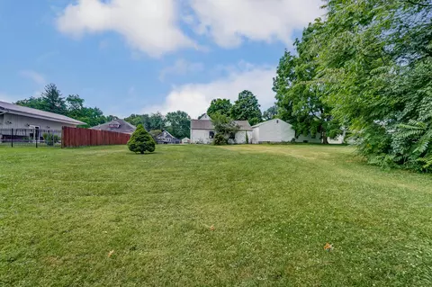 Exterior - 2126 Rutland Ave, Springfield, OH 45505 photo 13 of 15