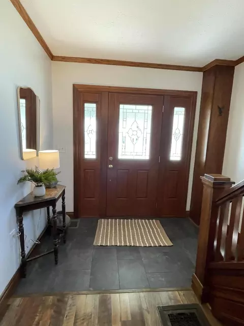 315 E Broadway St, Covington, OH 45318 photo 5