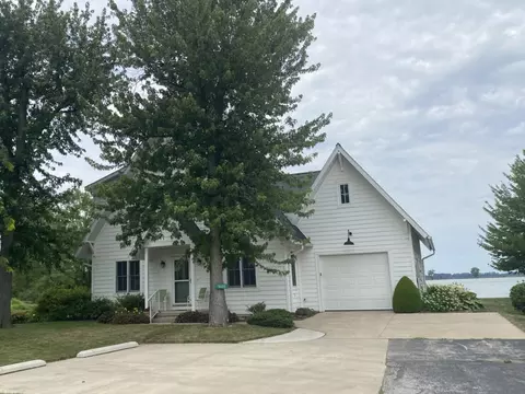 5625 Island View Dr, Celina, OH 45822