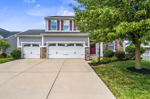 5077 Meadowview St, Tipp City, OH 45371