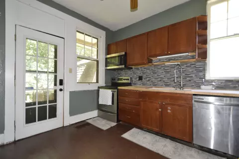 Kitchen - 412 E High St, Springfield, OH 45505 photo 2 of 2