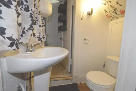 Bath - 412 E High St, Springfield, OH 45505 photo 1 of 3
