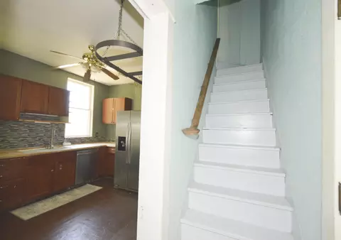 Entry Way - 412 E High St, Springfield, OH 45505 photo 5 of 8