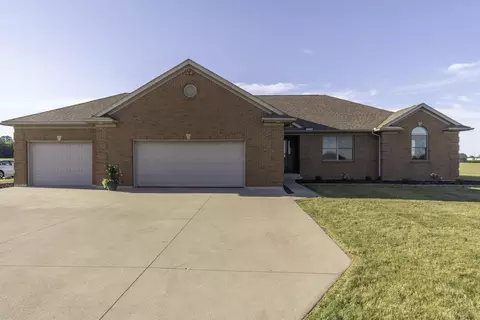 2347 Fortman Rd, Fort Loramie, OH 45845