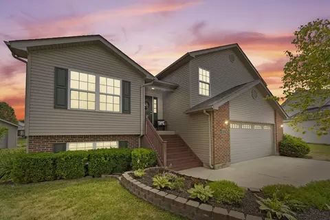 2717 Southside Dr, Troy, OH 45373
