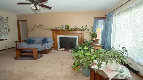 Living - 439 Kossuth St, Sidney, OH 45365 photo 1 of 2