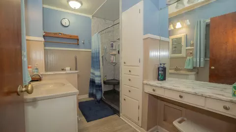 Bath - 439 Kossuth St, Sidney, OH 45365 photo 2 of 2