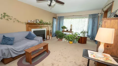 Living - 439 Kossuth St, Sidney, OH 45365 photo 2 of 2