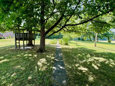 Exterior - 1402 St Paris Pike, Springfield, OH 45504 photo 3 of 5