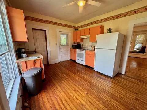 Kitchen - 1402 St Paris Pike, Springfield, OH 45504 photo 3 of 6