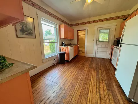 Kitchen - 1402 St Paris Pike, Springfield, OH 45504 photo 1 of 6