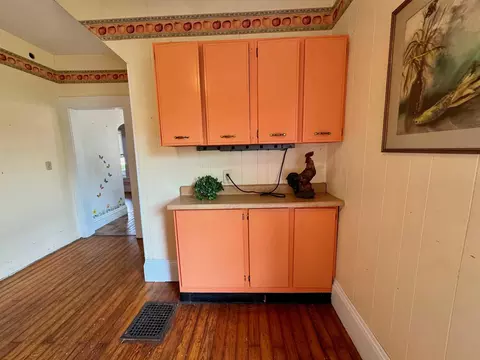 Kitchen - 1402 St Paris Pike, Springfield, OH 45504 photo 4 of 6