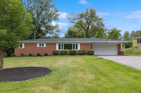 2721 Ash Dr, Springfield, OH 45504