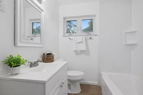 Bath - 2721 Ash Dr, Springfield, OH 45504 photo 1 of 1