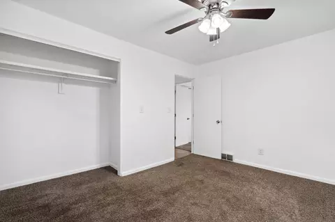 Bedroom - 2721 Ash Dr, Springfield, OH 45504 photo 6 of 6