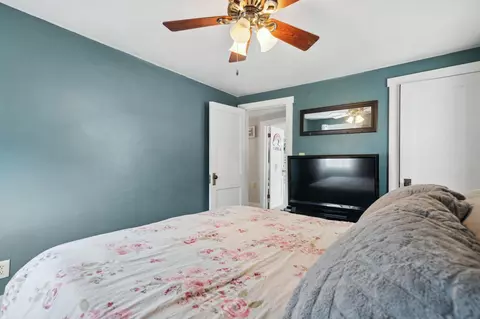 Bedroom - 201 N Clairmont Ave, Springfield, OH 45503 photo 3 of 5