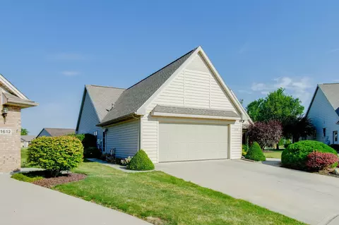 1613 Bishop Ct, Celina, OH 45822 photo 3