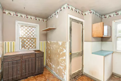 204 N Douglas Ave, Springfield, OH 45503 photo 6