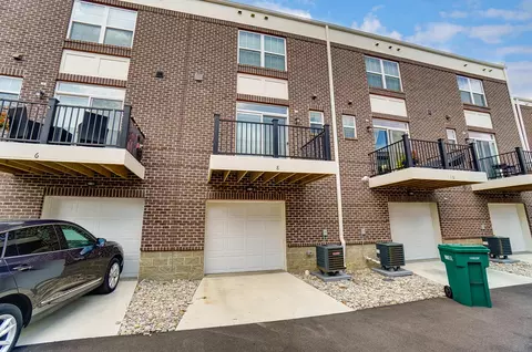 8 N Center St, Springfield, OH 45502 photo 41