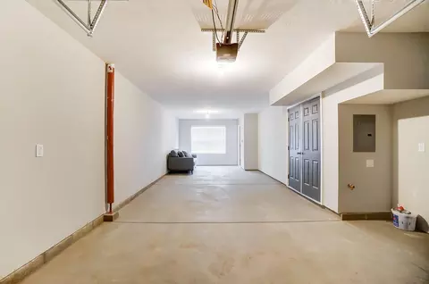 8 N Center St, Springfield, OH 45502 photo 37