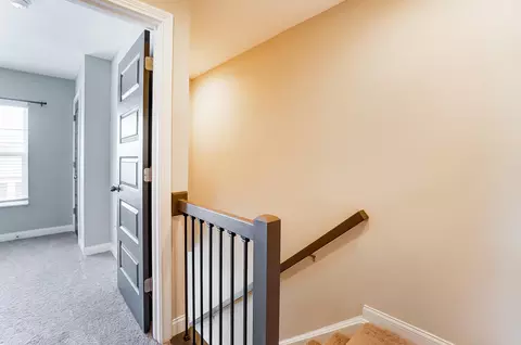 8 N Center St, Springfield, OH 45502 photo 23