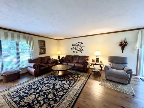 Living - 326 Johnson Ave, Celina, OH 45822 photo 3 of 5