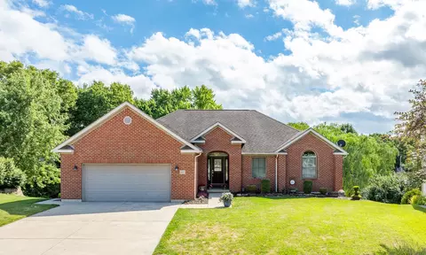 1417 Barberry Ct, Troy, OH 45373