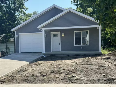 236 Lynn St, Saint Marys, OH 45885