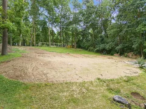2080 Ridge Rd, Springfield, OH 45502 photo 4