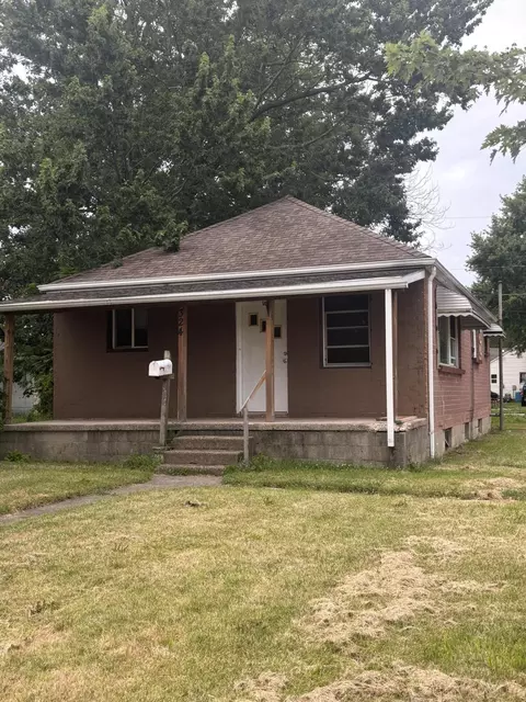 324 S Vine St, Saint Marys, OH 45885