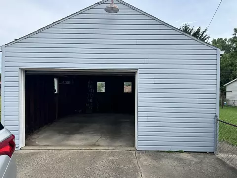 2226 S Hadley Rd, Springfield, OH 45505 photo 4