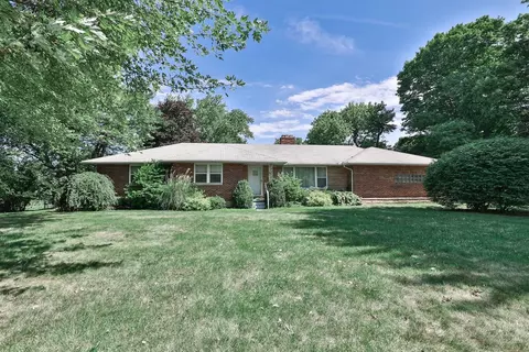 945 Old Springfield Rd, Vandalia, OH 45377