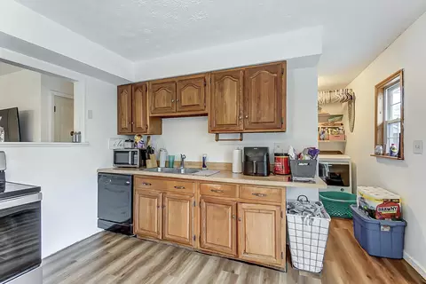 Kitchen - 4494 Blough Dr, Enon, OH 45323 photo 3 of 4