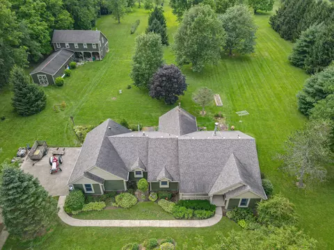 5257 Mud Run Rd, Yellow Springs, OH 45387