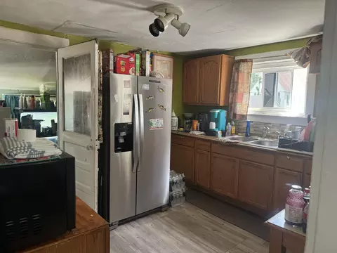 Kitchen - 244 Raffensperger Ave, Springfield, OH 45505 photo 2 of 2