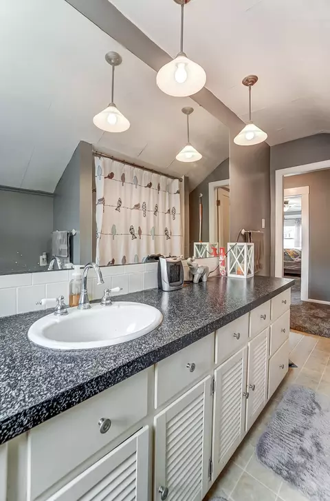 Bath - 507 E Fulton St, Celina, OH 45822 photo 8 of 8