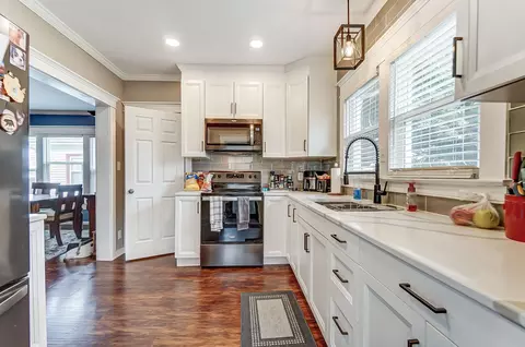 Kitchen - 507 E Fulton St, Celina, OH 45822 photo 4 of 4