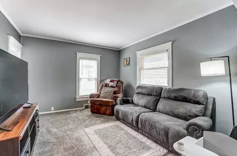 Living - 507 E Fulton St, Celina, OH 45822 photo 2 of 5