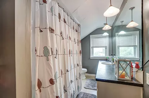 Bath - 507 E Fulton St, Celina, OH 45822 photo 6 of 8