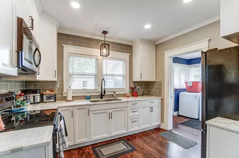 Kitchen - 507 E Fulton St, Celina, OH 45822 photo 1 of 4