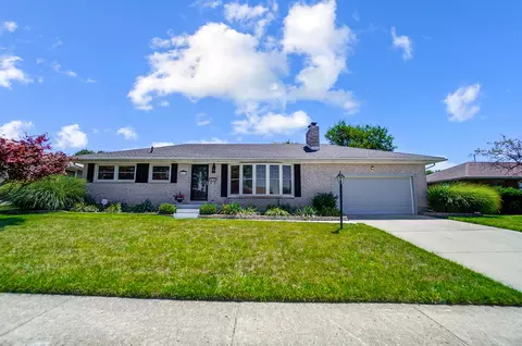 5410 Stoneridge Dr, Springfield, OH 45503