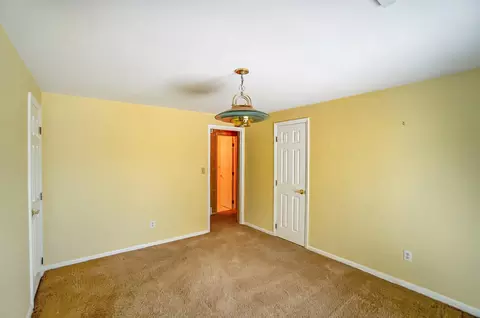 Bedroom - 5410 Stoneridge Dr, Springfield, OH 45503 photo 1 of 6