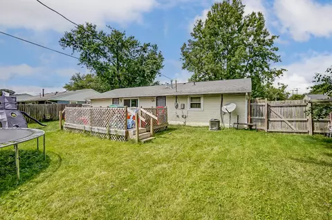 Exterior - 139 W Auburn Ave, Springfield, OH 45506 photo 2 of 5