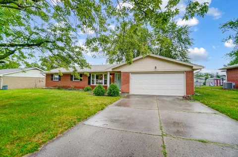 214 Fenway Dr, Lima, OH 45804